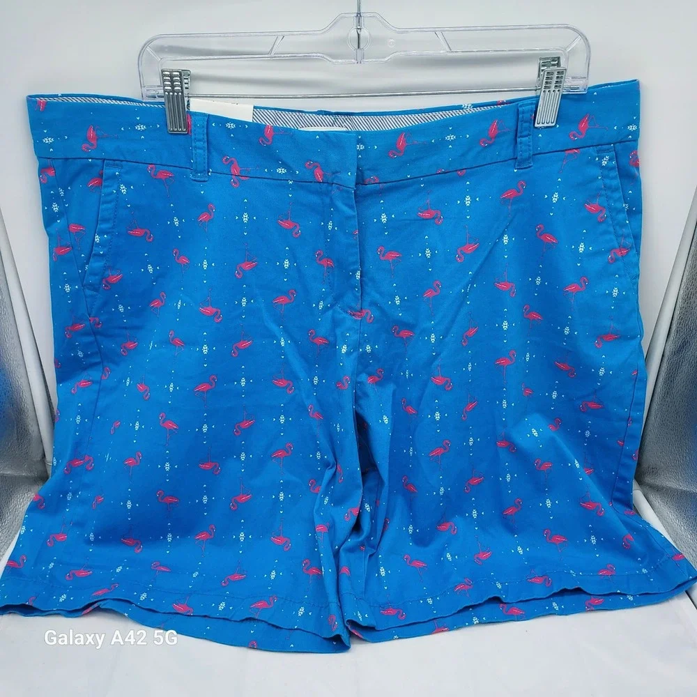 Crown & Ivy Womens Blue Pink Flamingo Print Bermuda Shorts Size 16 NWT - Picture 4 of 6